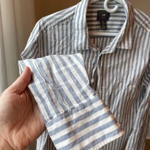 H&M stripped blue and white mens shirt worn once